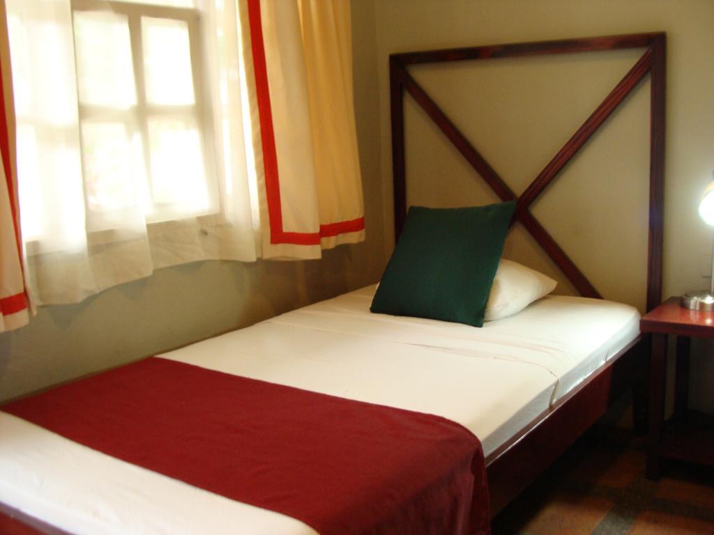 Hotel Liberia Exteriör bild